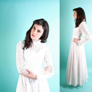 Vintage Lace 70s Victorian Style Wedding Dress